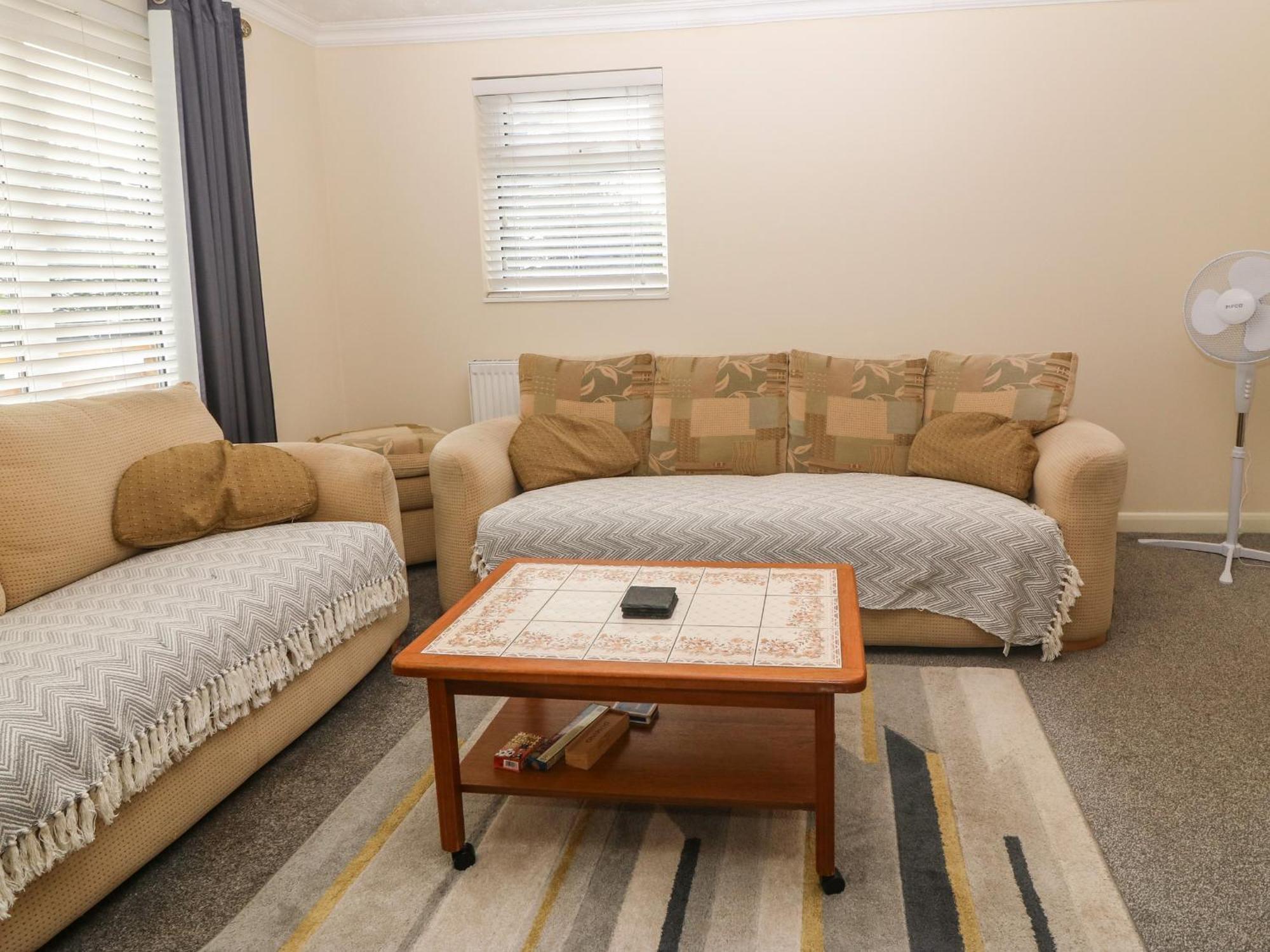 Petlyns Patch Villa Holyhead Bagian luar foto