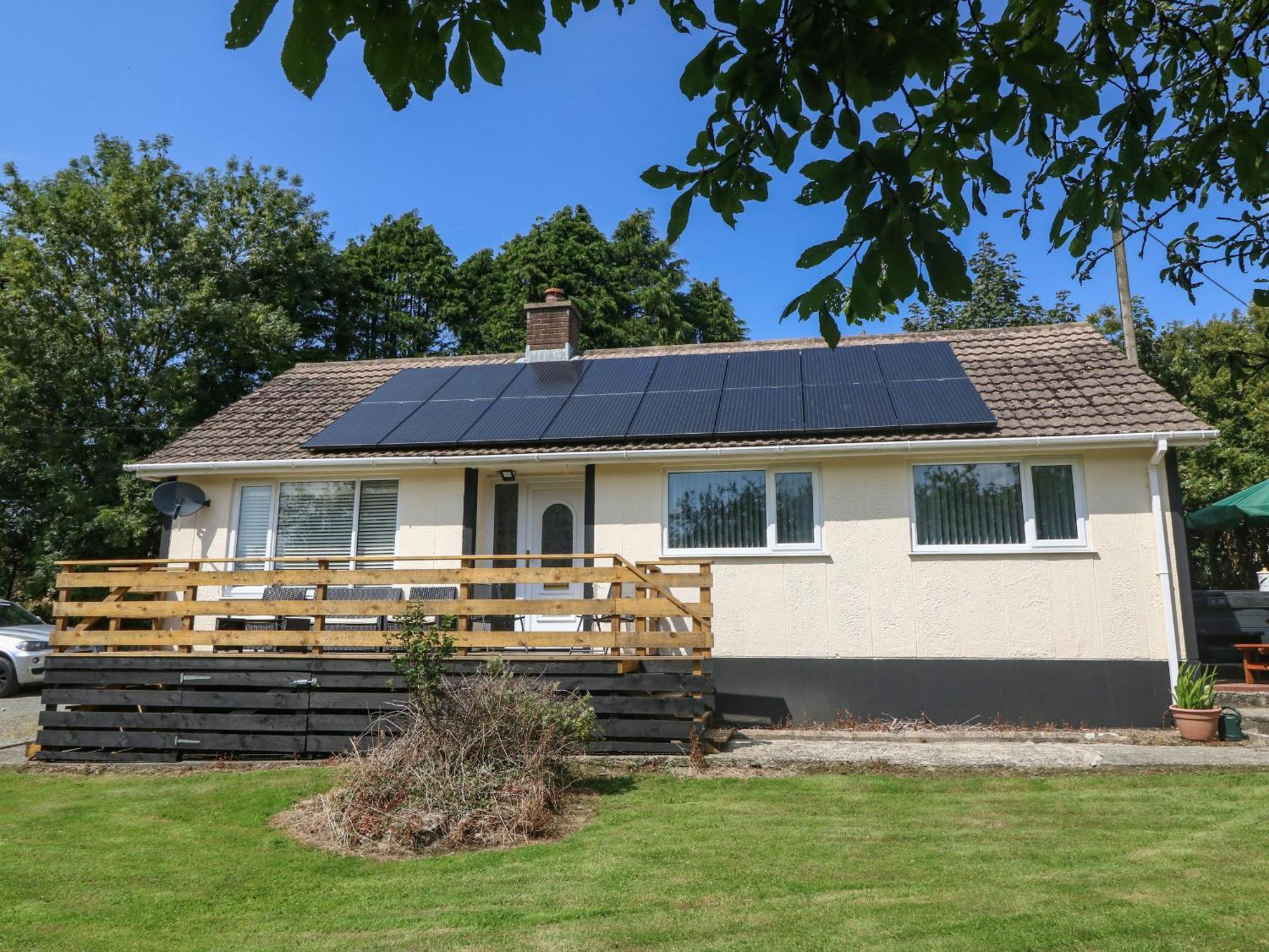 Petlyns Patch Villa Holyhead Bagian luar foto